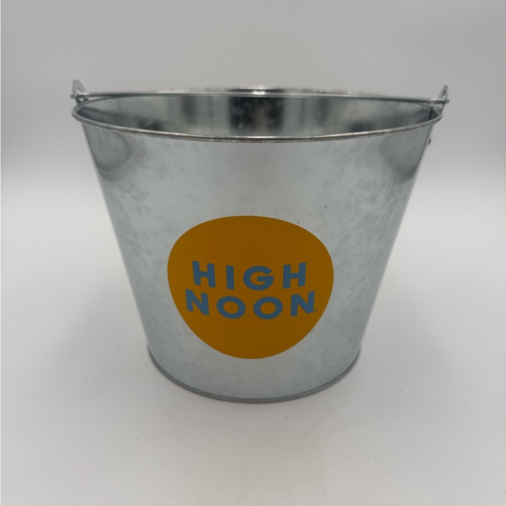 High Noon Sun Sips Beer  Galvanized Metal Ice Bucket. Beer Bucket Brand New